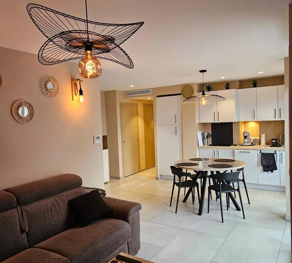 Διαμέρισμα Appartement Proche De La Mer Vallauris